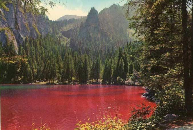 lago-rosso